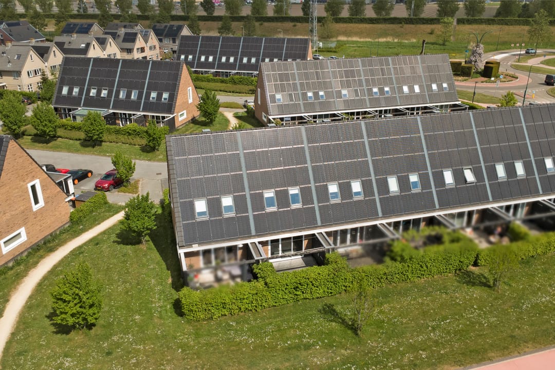 Energy-neutral terraced house with 3 bedrooms and solar panels in Dronten — 37