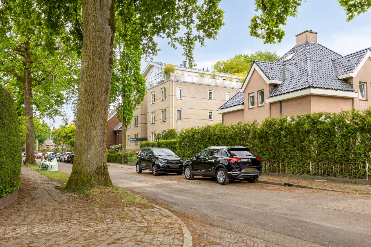 Foto 10 van Biesdelselaan 7-E