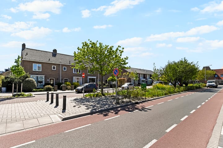 Foto 2 van Burgemeester Kampschöerstraat 21