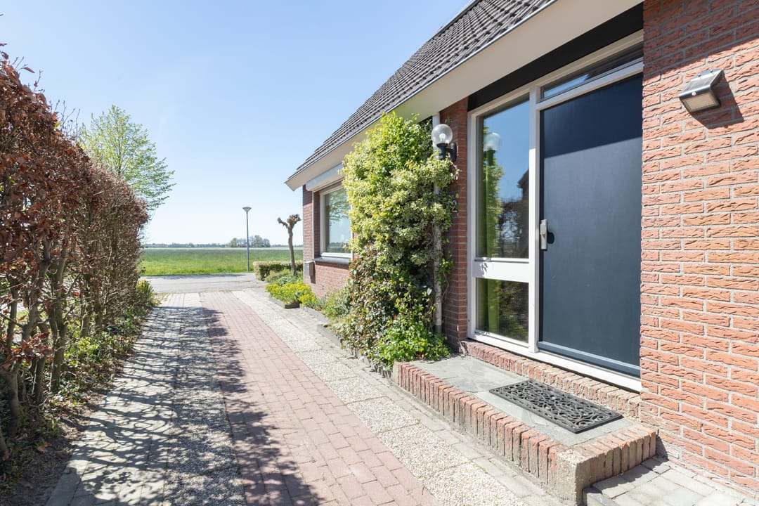 Photo 8 of Sietse Veldstraweg 72