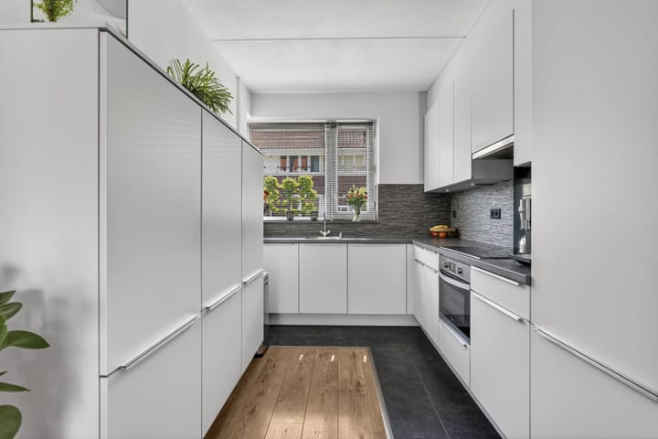 Foto 5 van Meester Pluimhof 31