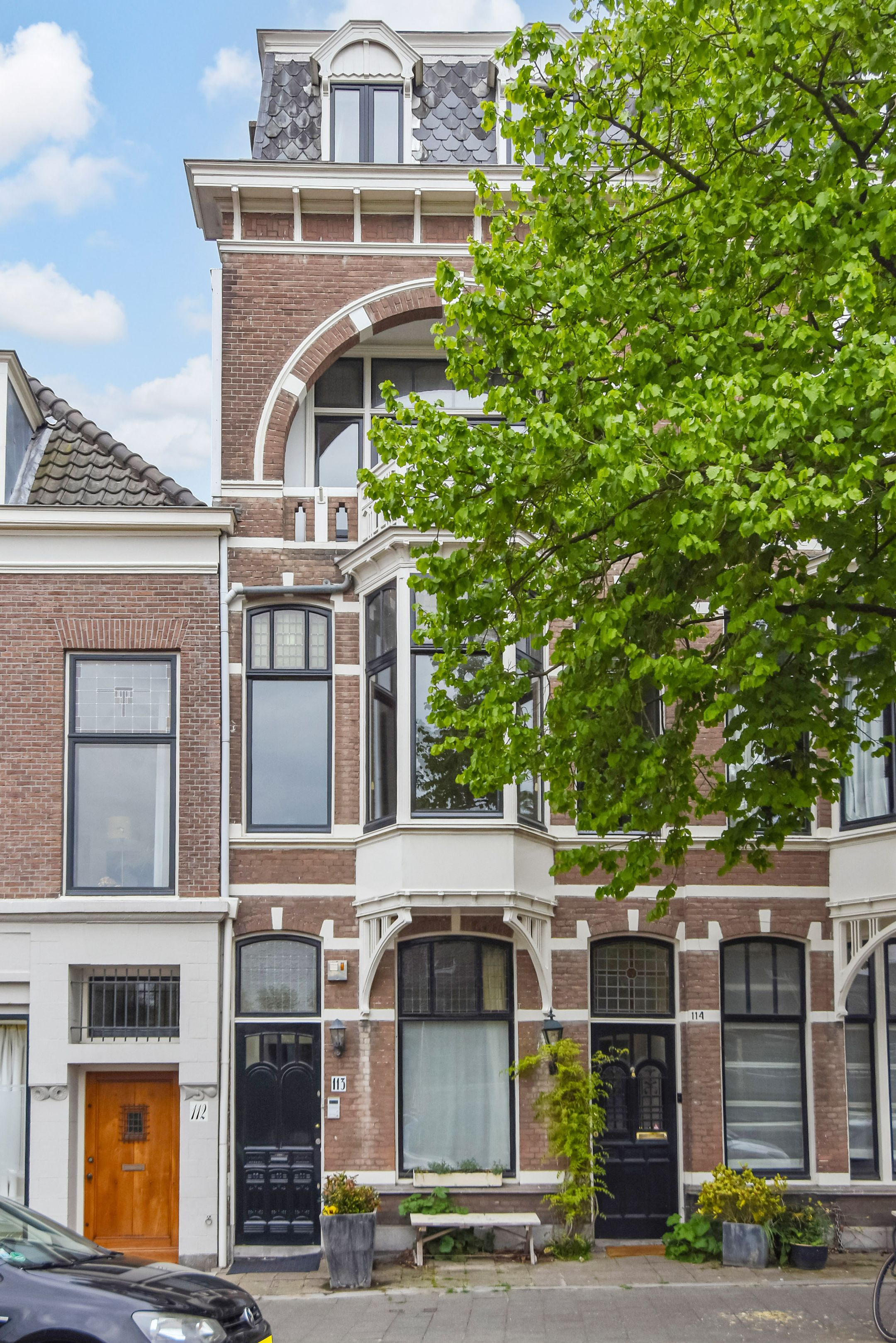 Koninginnegracht 113 