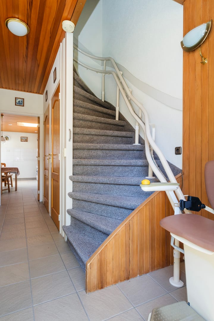 Twee-onder-één-kap te koop: Libellestraat 33, Beekbergen