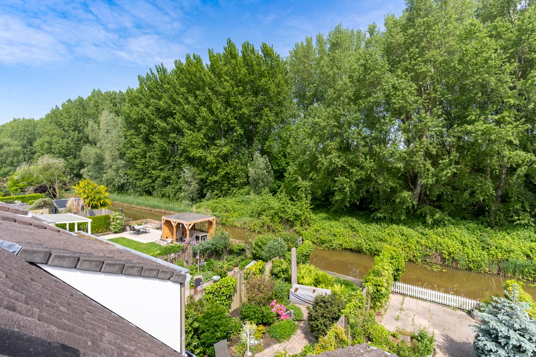 Terraced Home with Water Views in Nieuwegein Buitenweides — 31