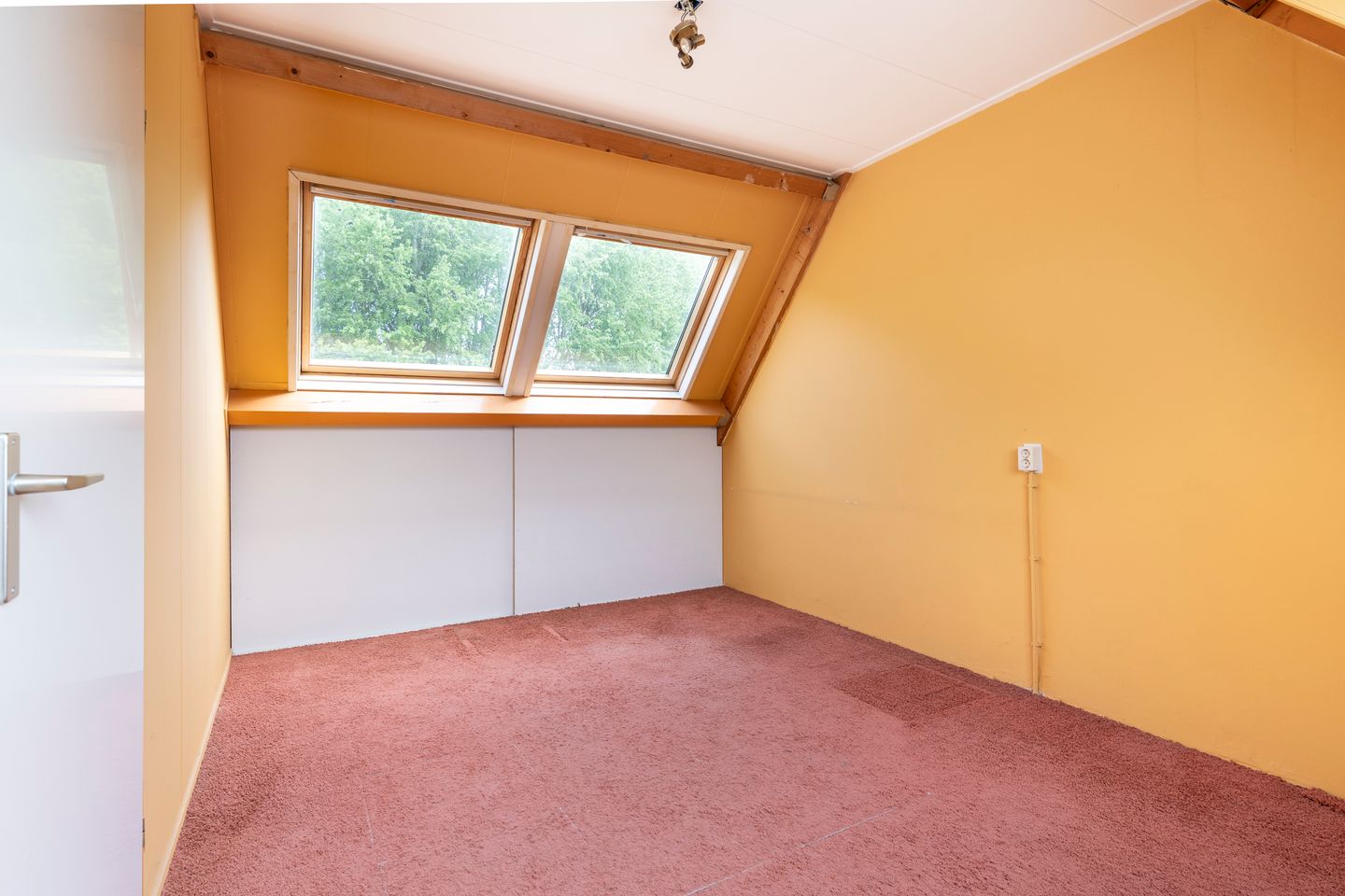 Terraced Home with Water Views in Nieuwegein Buitenweides — 19