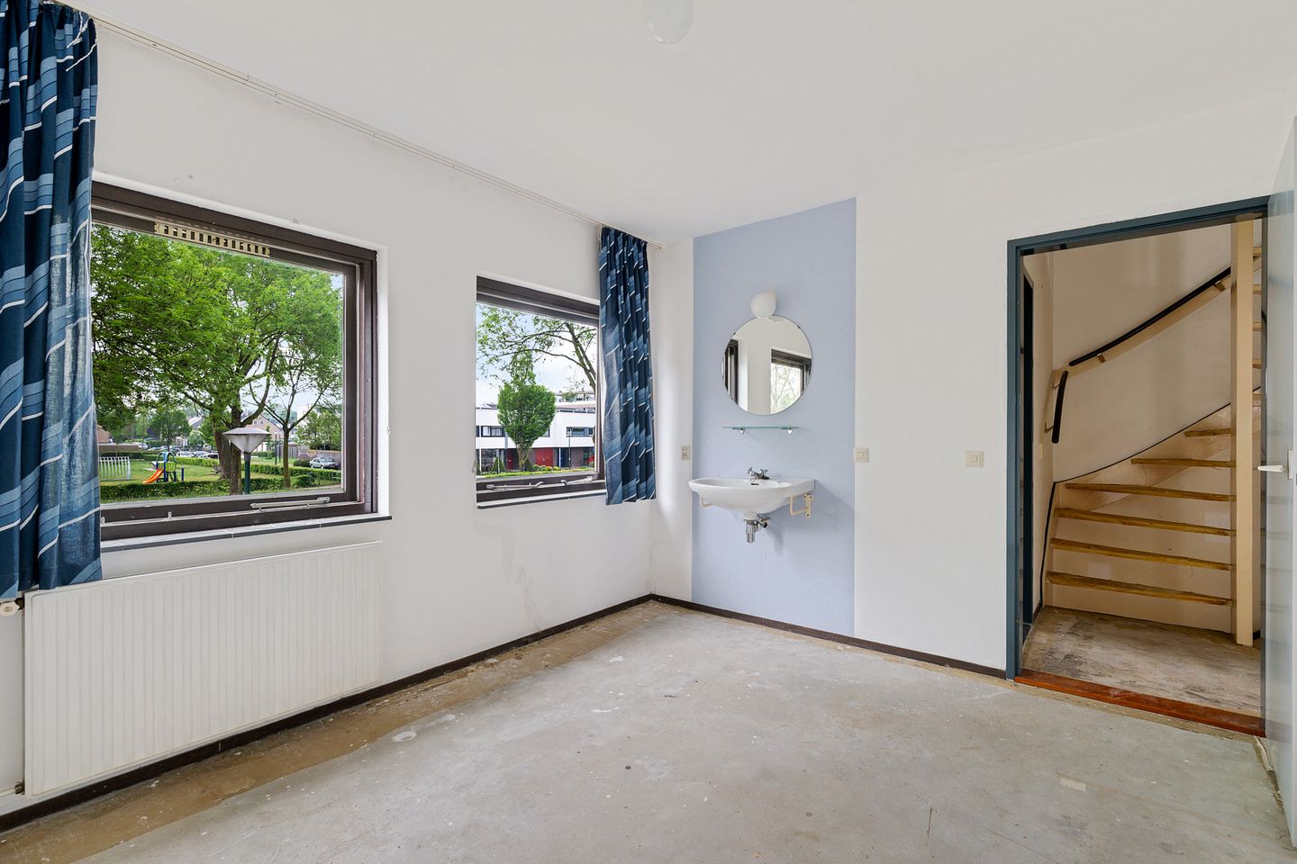 Corner house with garage and free view in green family-friendly location — 10