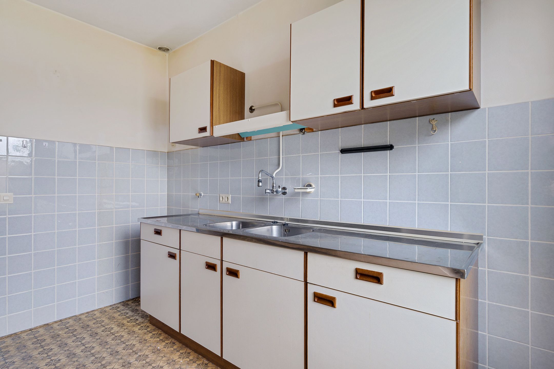 Corner house with garage and free view in green family-friendly location — 9
