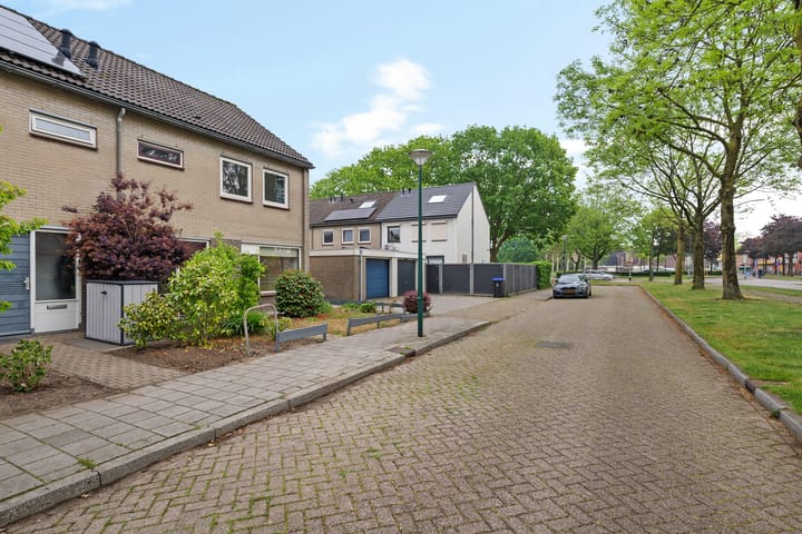 Hoekwoning te koop: Paringetweg 5, Grave