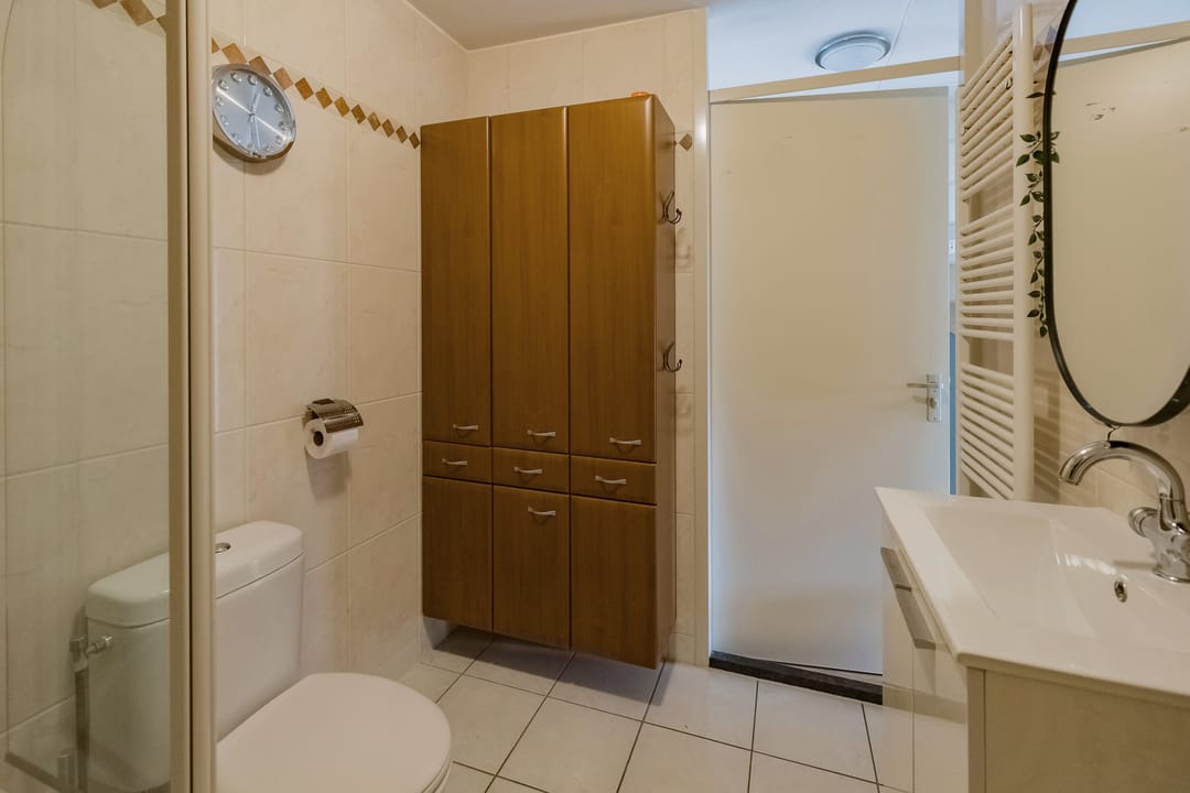 Photo 31 of De Ruyterstraat 160