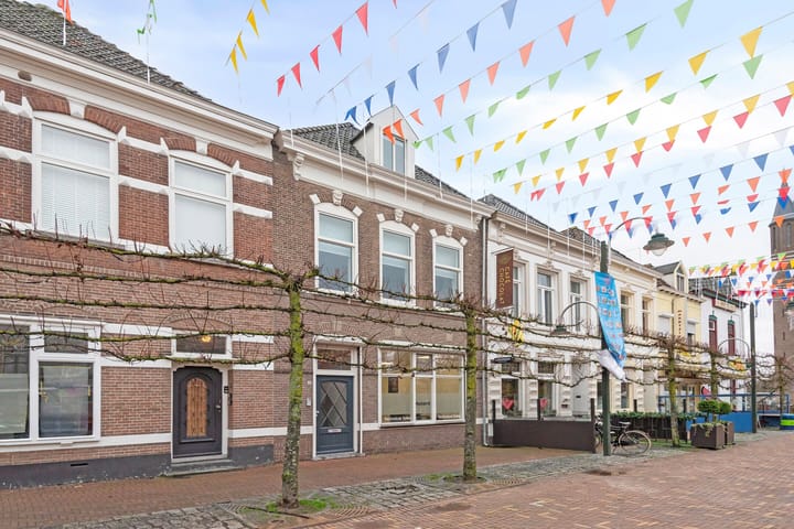 Markt 13, Steenbergen (NB)
