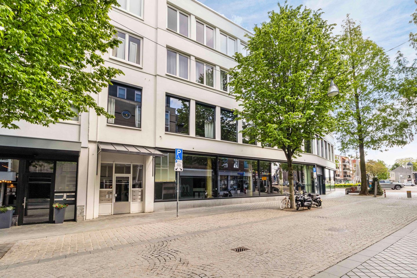 Foto 20 van Akerstraat 17-B