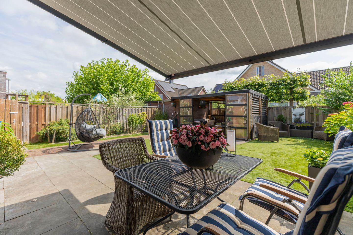Spacious Extended Semi-Detached Home with Garage and Sunny Southeast-Facing Garden — 35