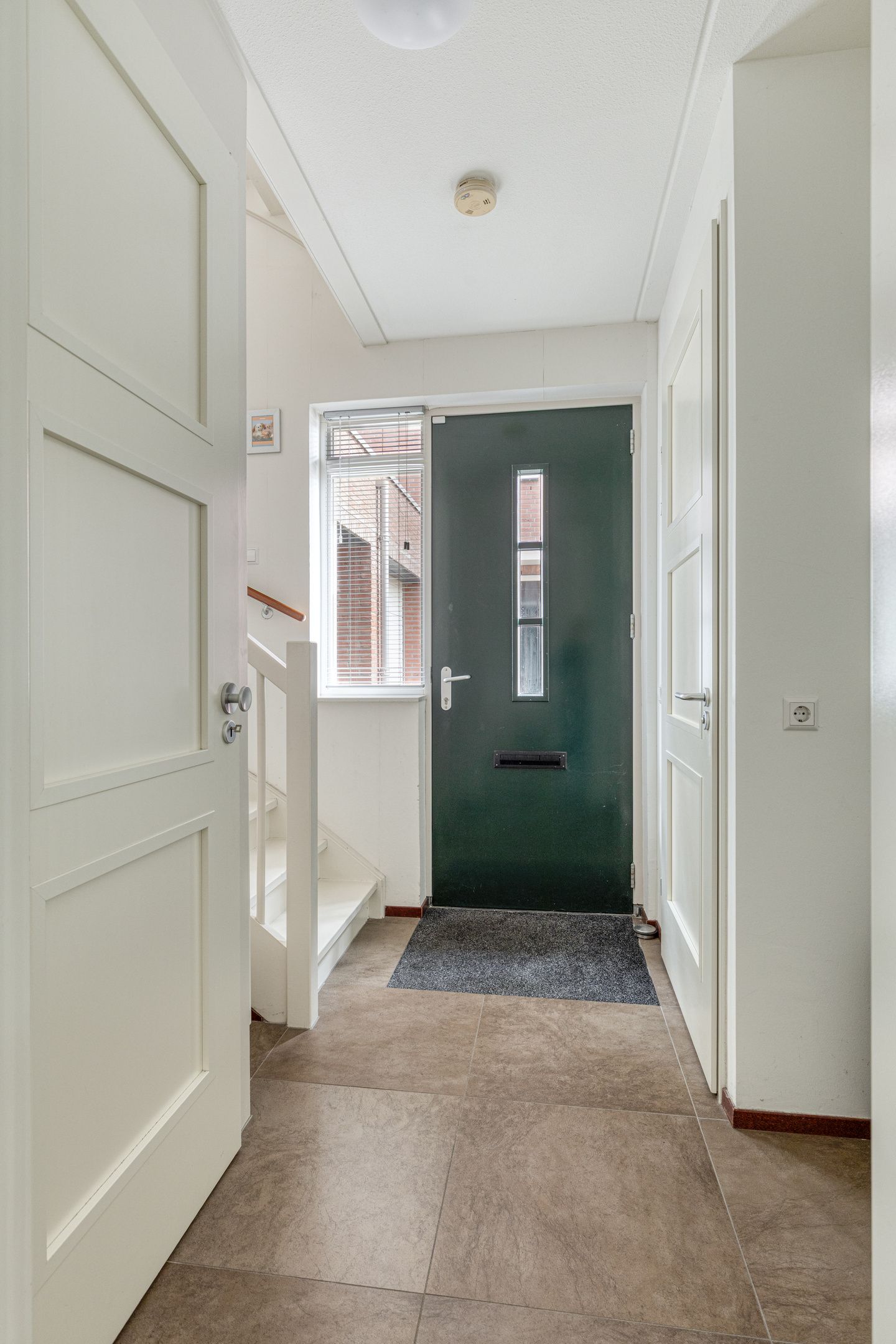 Foto 4 van Voorschotenstraat 81