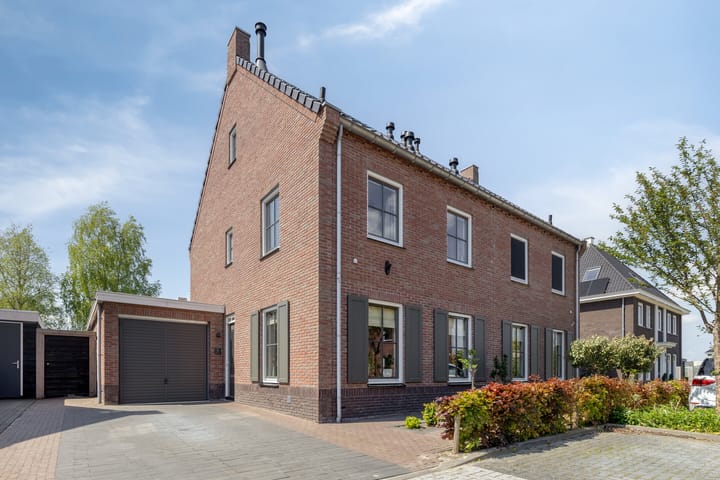 Foto 4 van Bloementuin 5