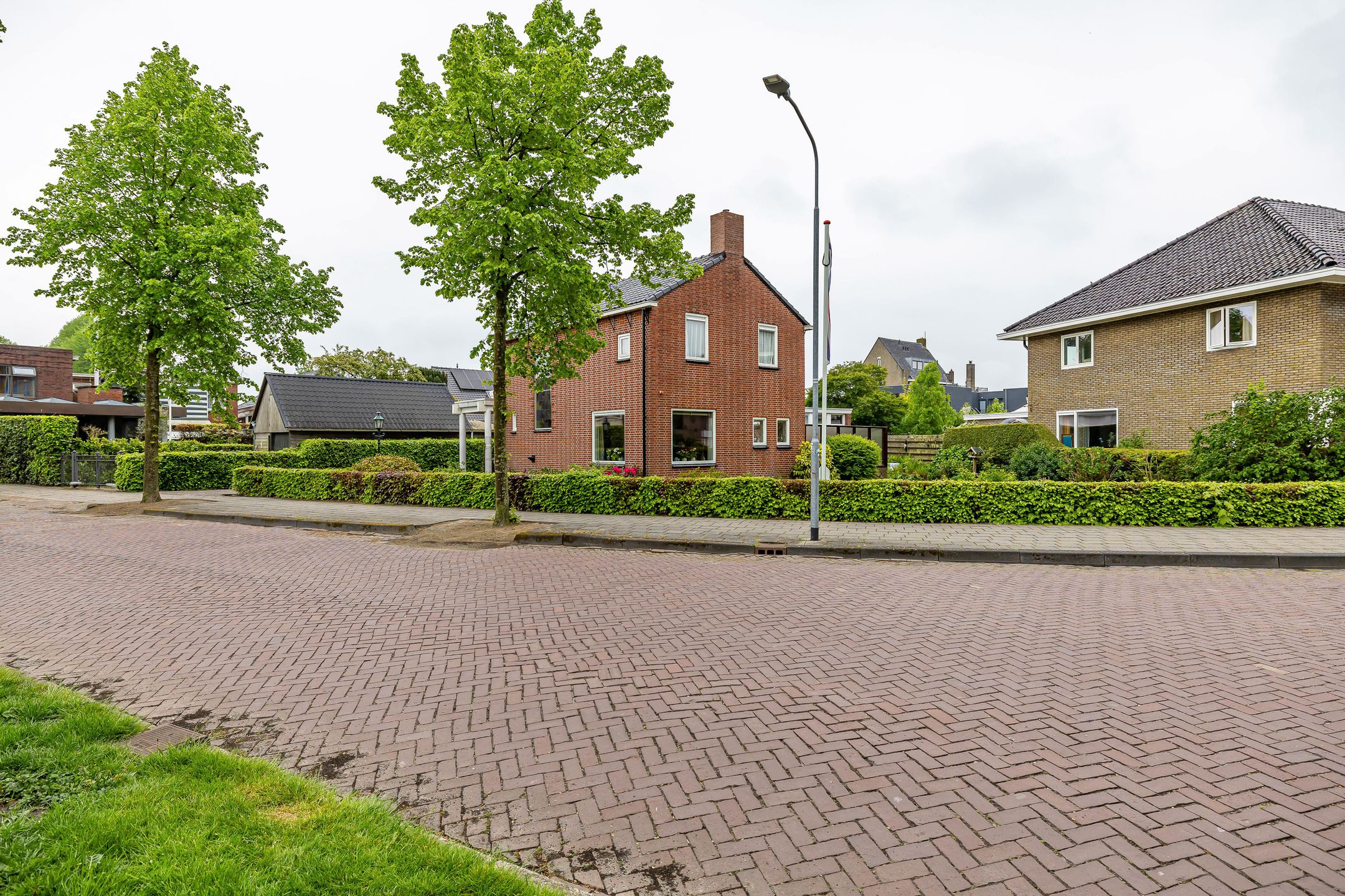 Foto 51 van Burgemeester Bartelsstr 1
