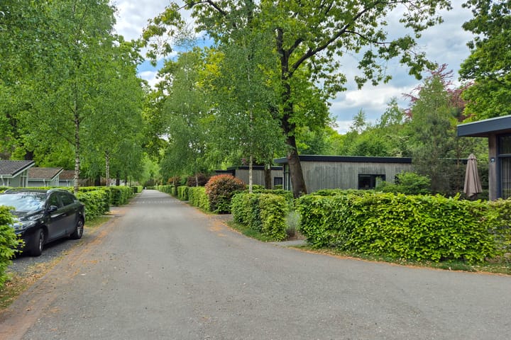 Vrijstaande woning te koop: Barteweg 15R5, Ede