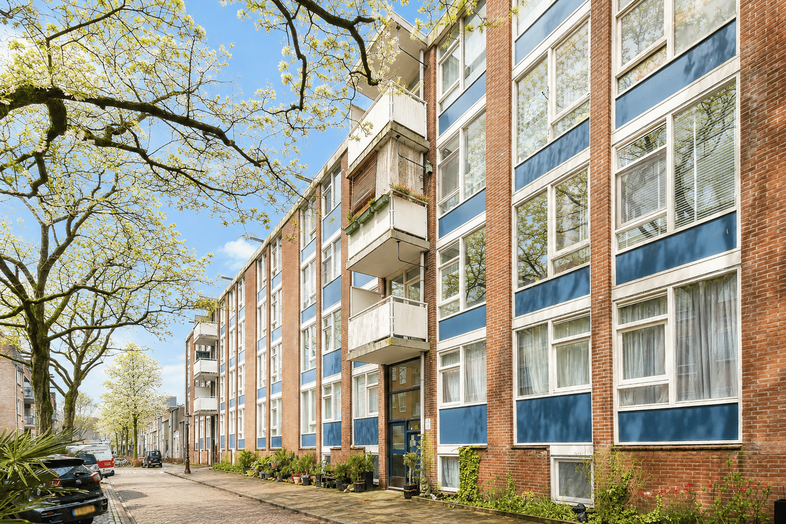 Photo 21 of Van Beuningenstraat 67