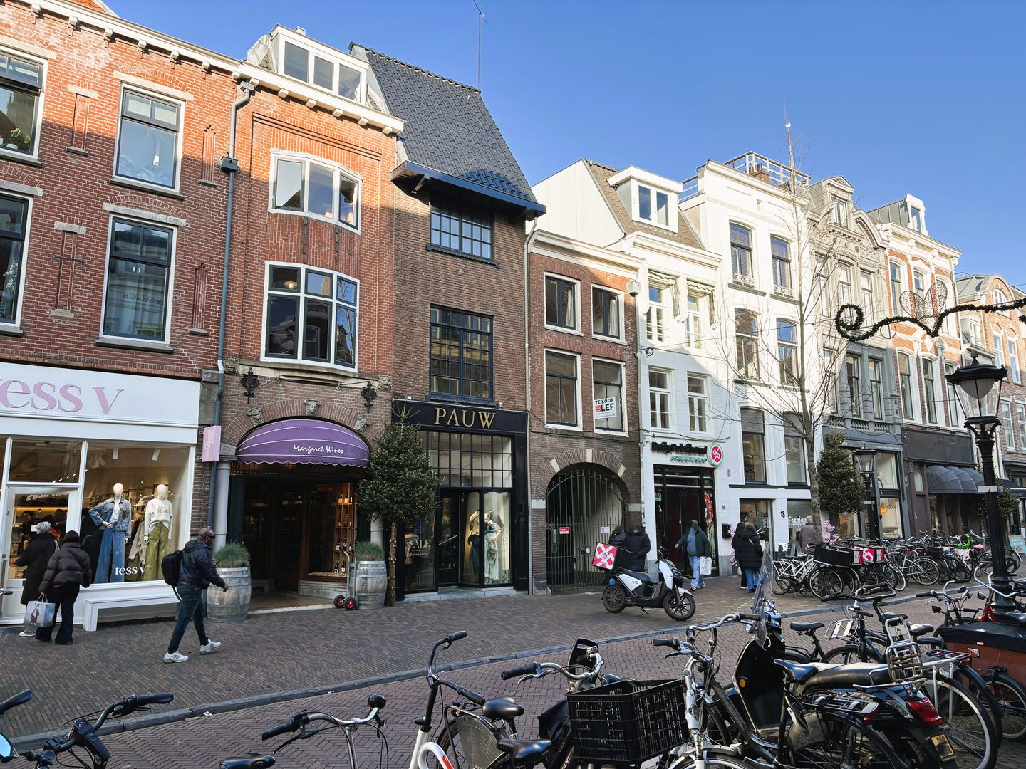 View photo 3 of Oudkerkhof 12