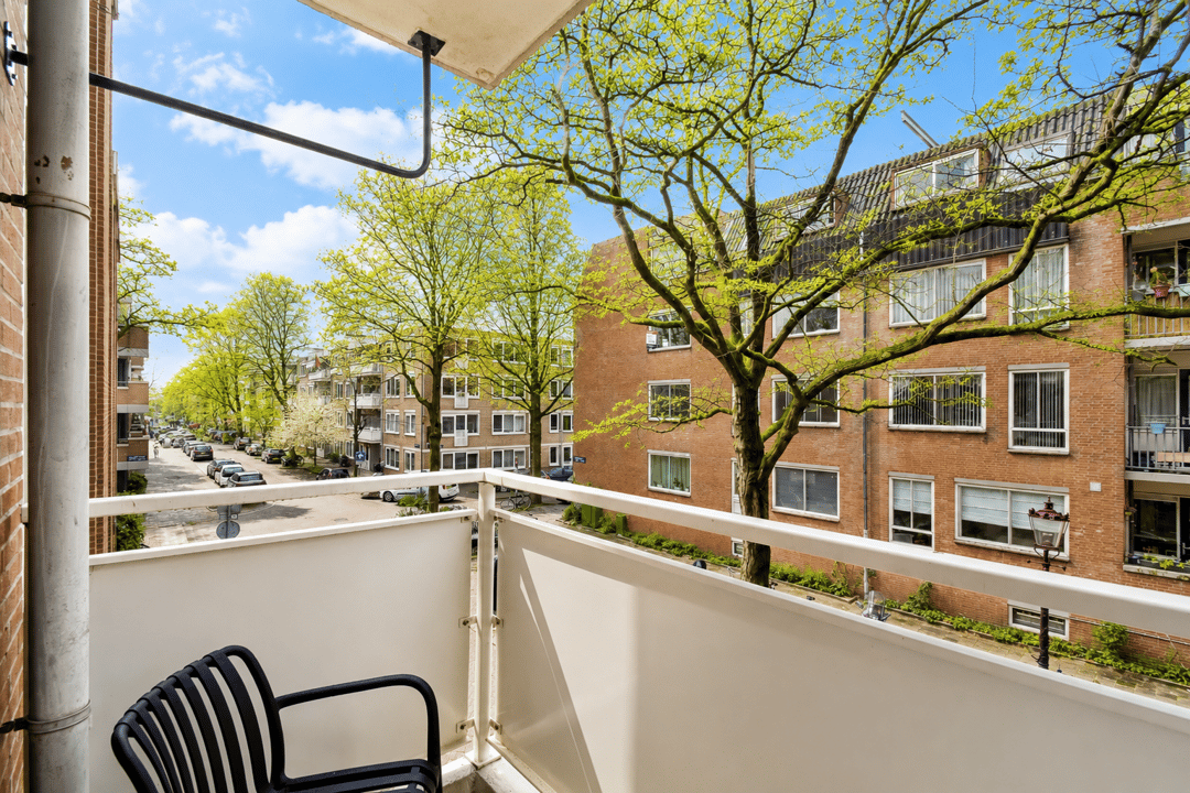 Photo 8 of Van Beuningenstraat 67