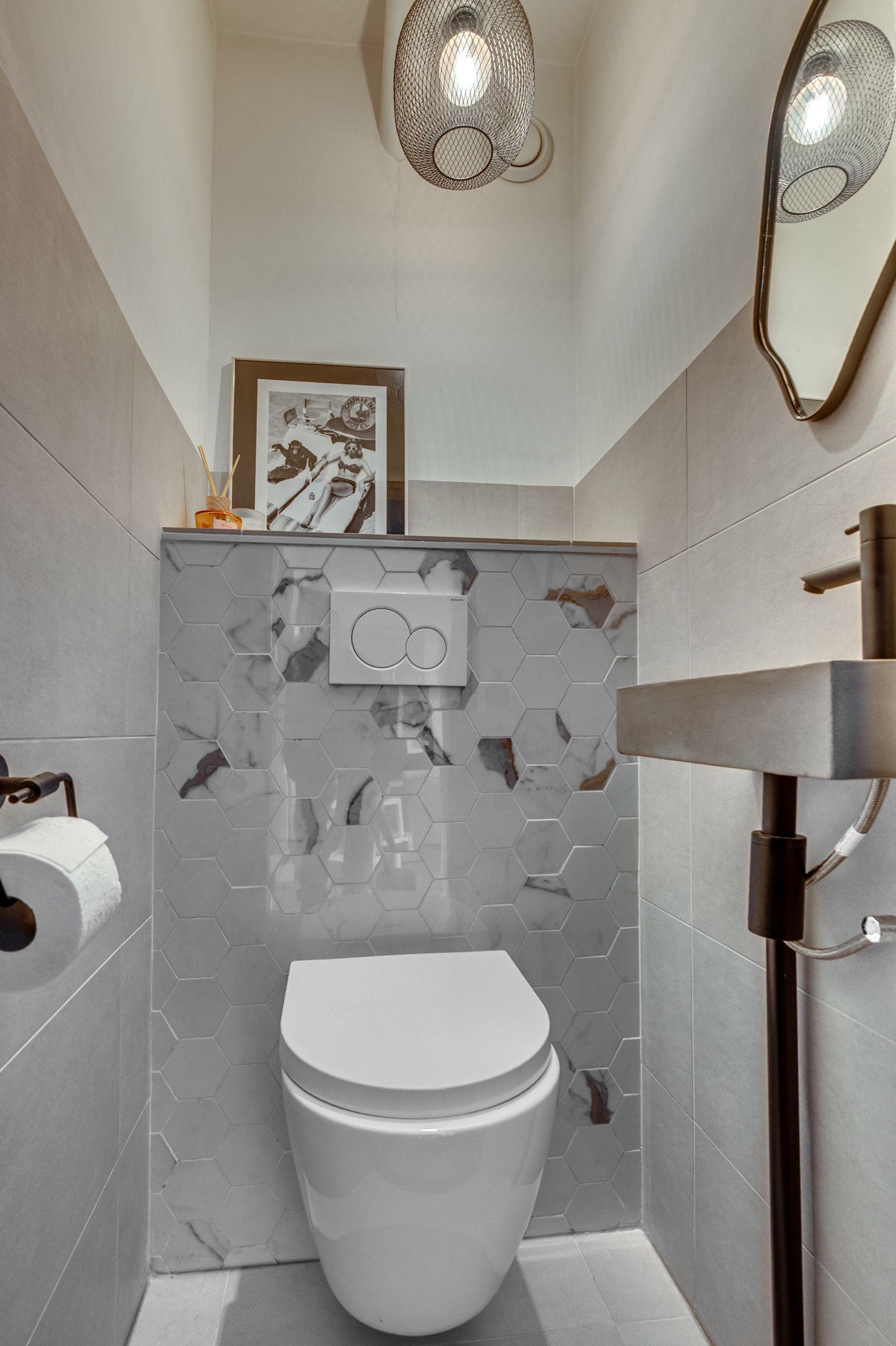Photo 39 of Albert Cuypstraat 100
