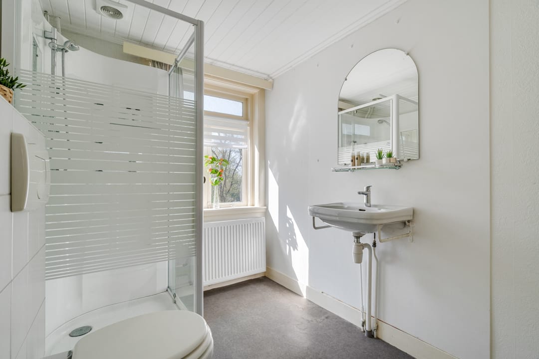 Photo 32 of Oosterstraat 178