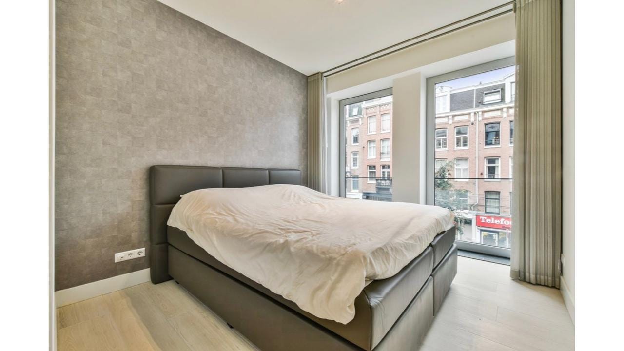 Photo 14 of Ferdinand Bolstraat 136-B