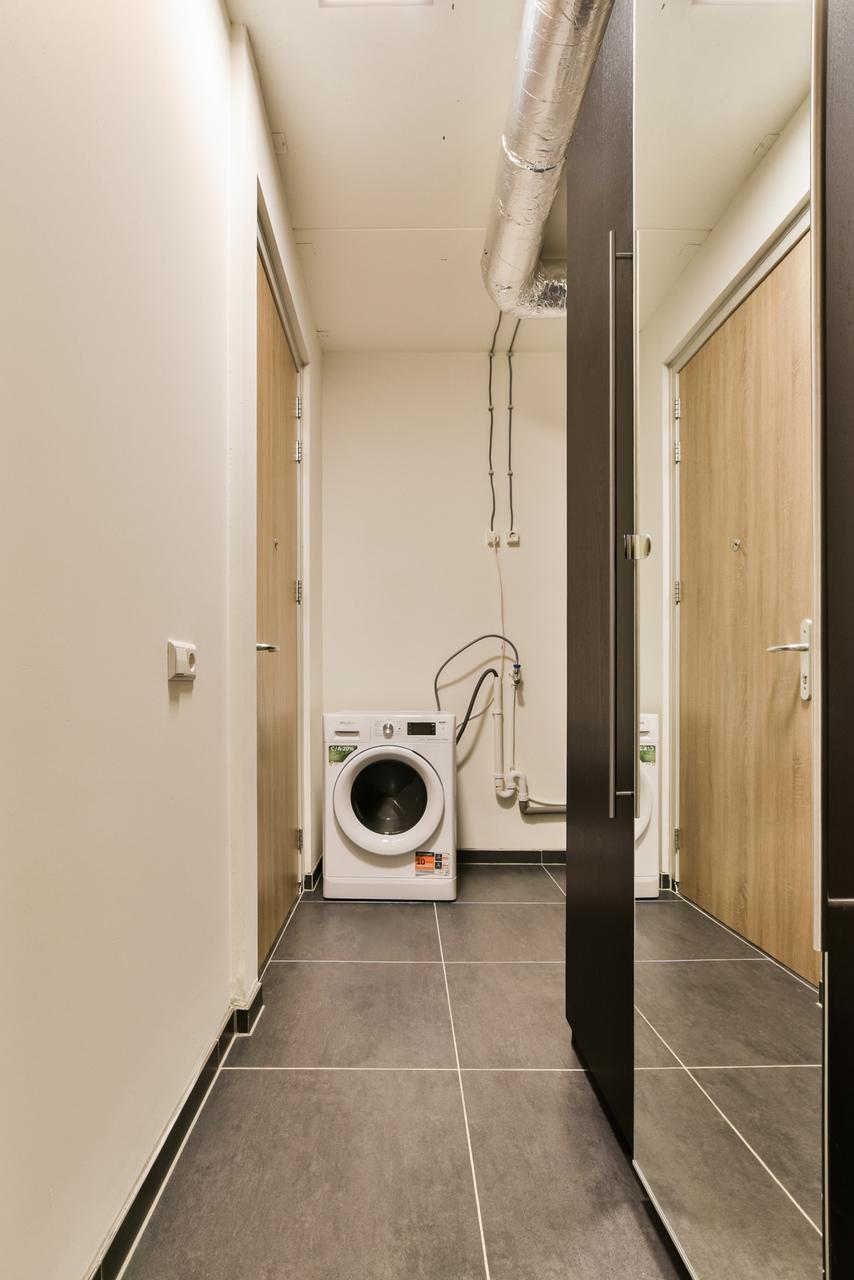 Photo 23 of Ferdinand Bolstraat 136-B
