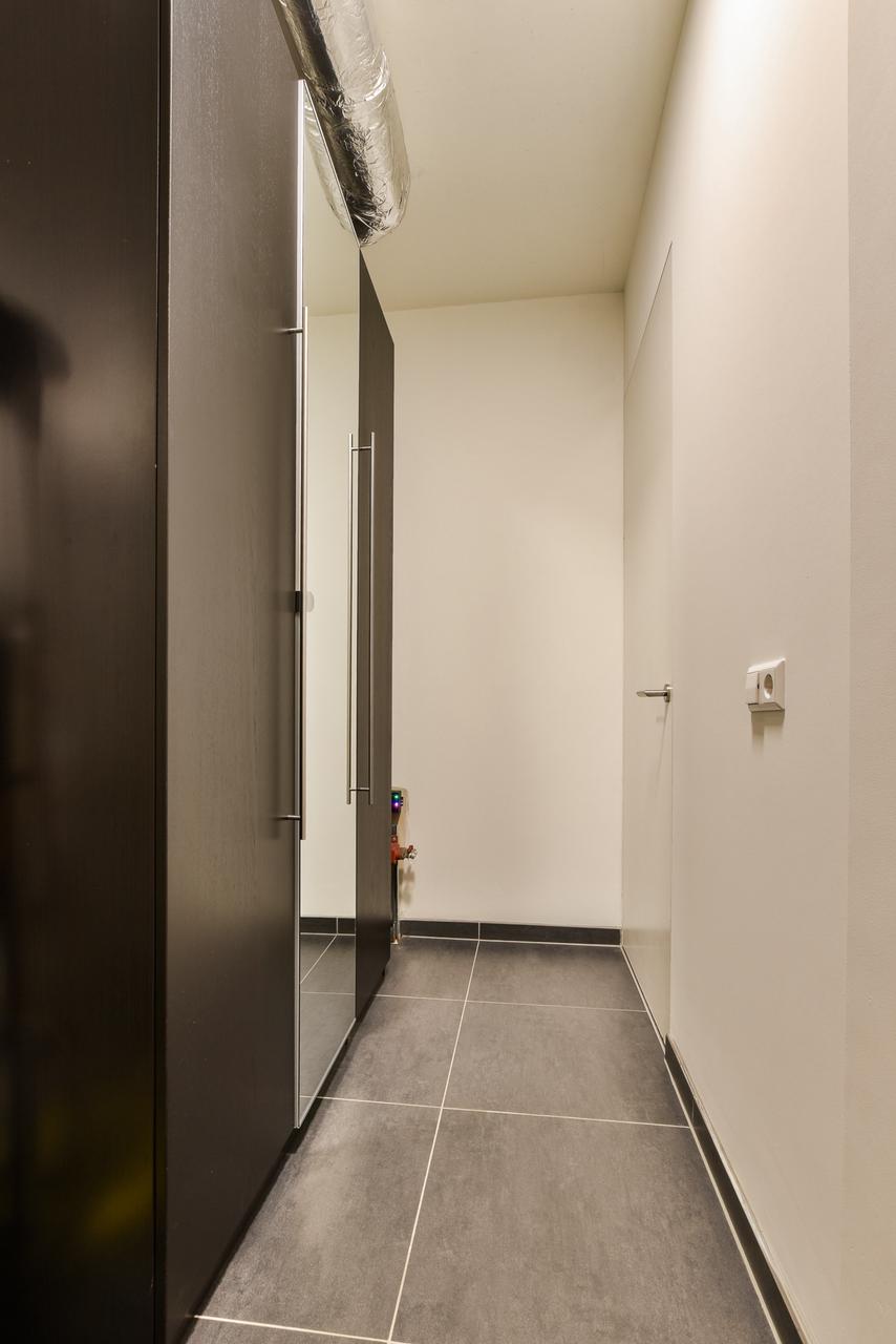 Photo 22 of Ferdinand Bolstraat 136-B