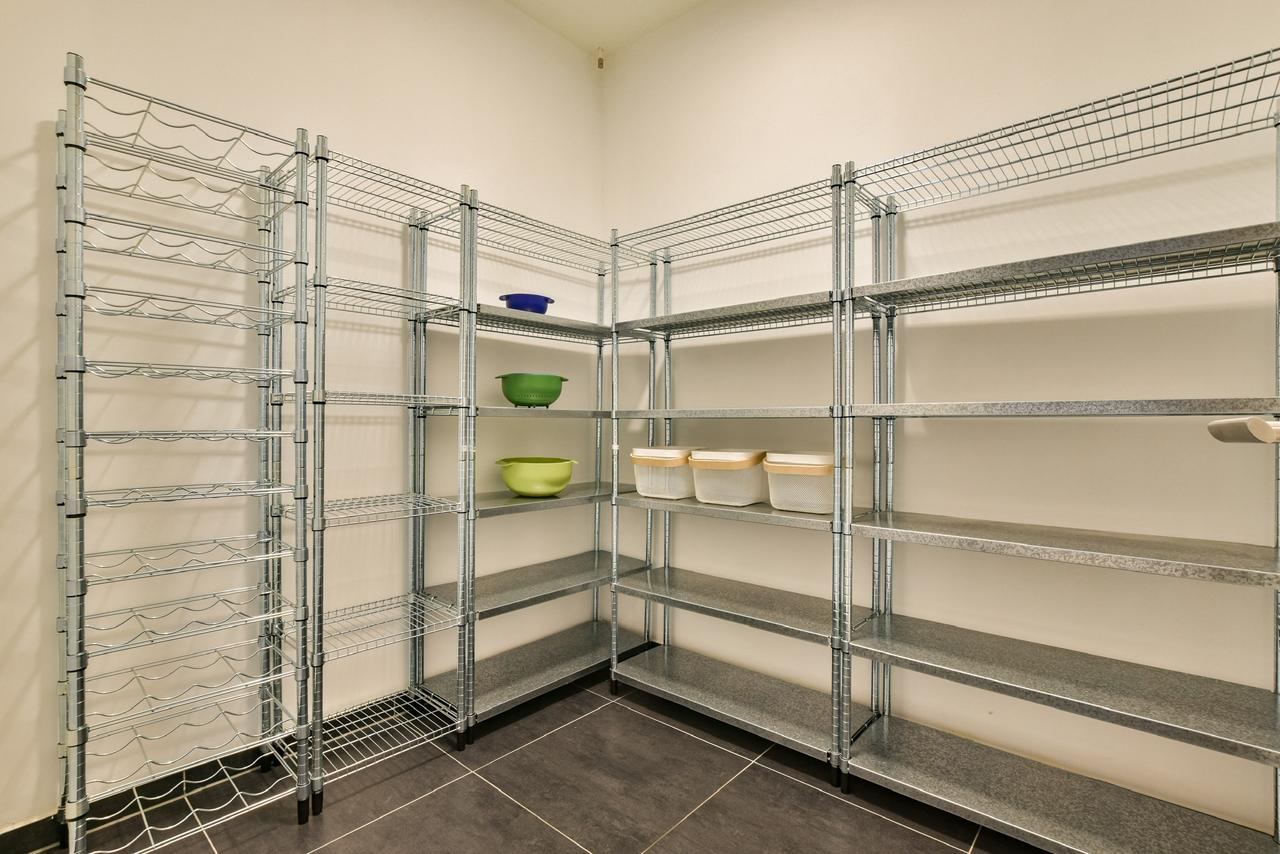 Photo 20 of Ferdinand Bolstraat 136-B