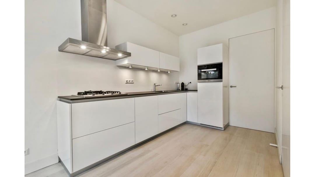 Photo 11 of Ferdinand Bolstraat 136-B