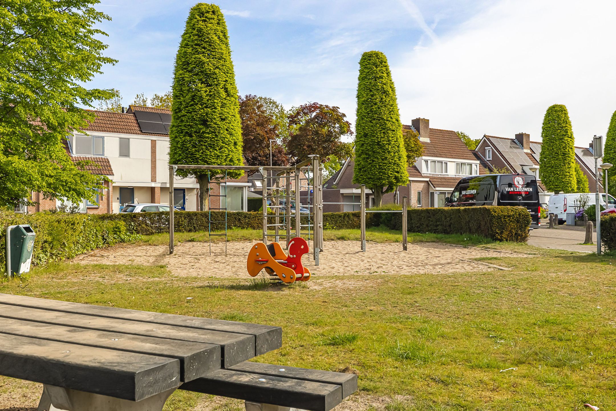 Spacious corner home with garage in peaceful Klein Zundert — 39