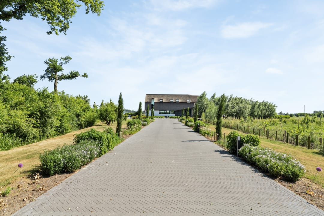 Photo 2 of Middelweg 83-B