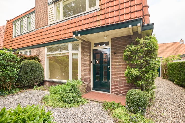 Foto 2 van Van Oldenbarneveltlaan 10