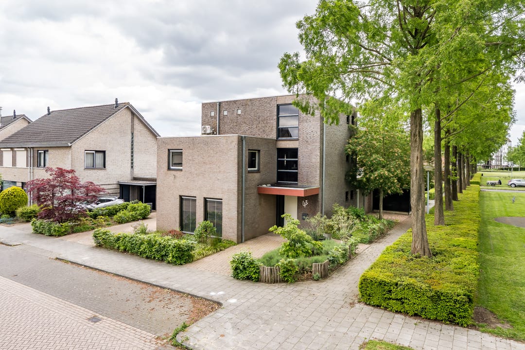 Foto 1 van Korbeel 43