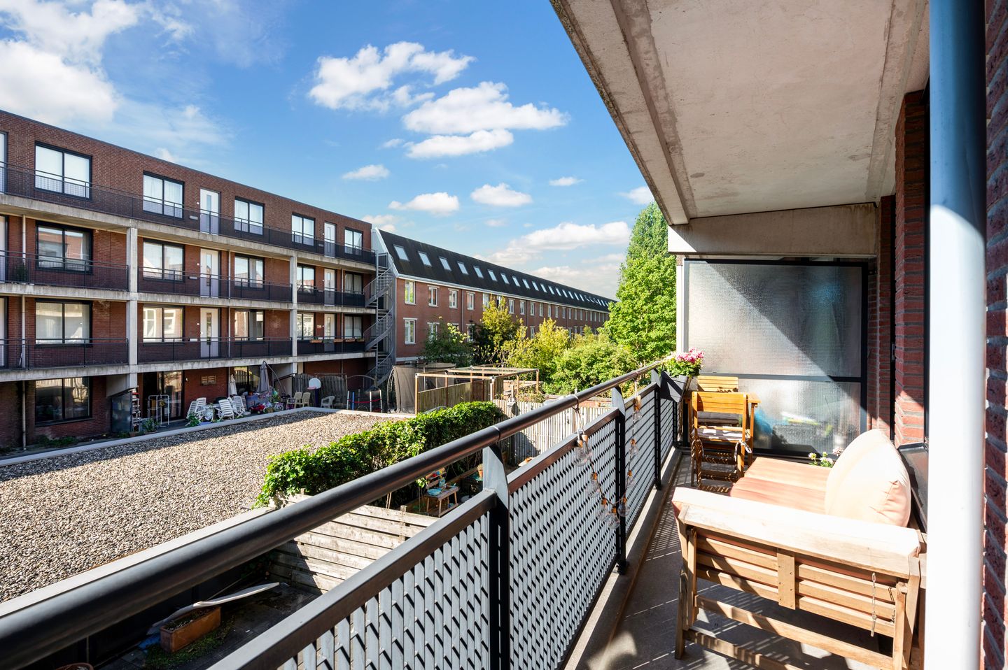 Photo 14 of Hondiusstraat 10-B