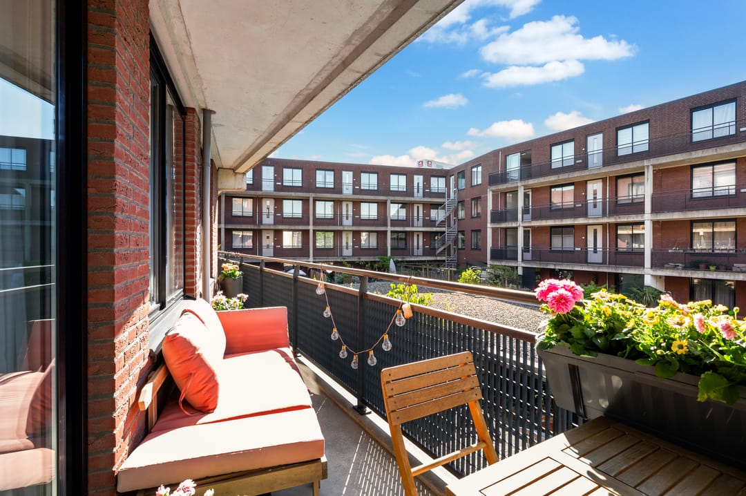Photo 13 of Hondiusstraat 10-B