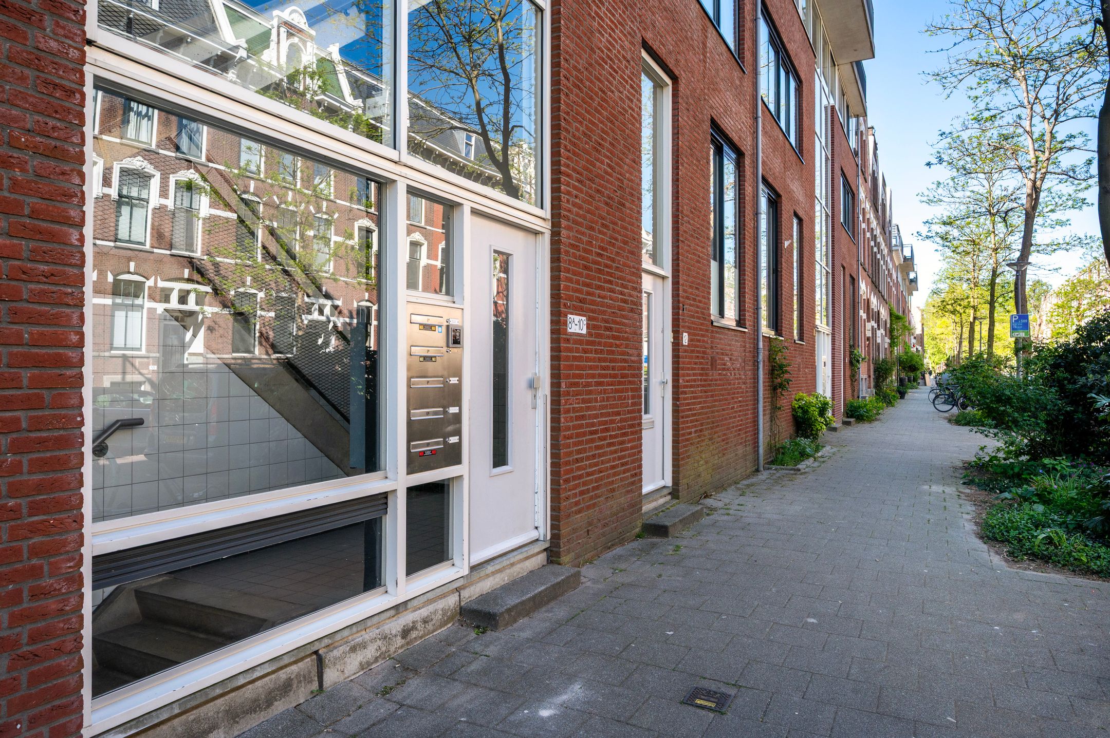 Photo 36 of Hondiusstraat 10-B