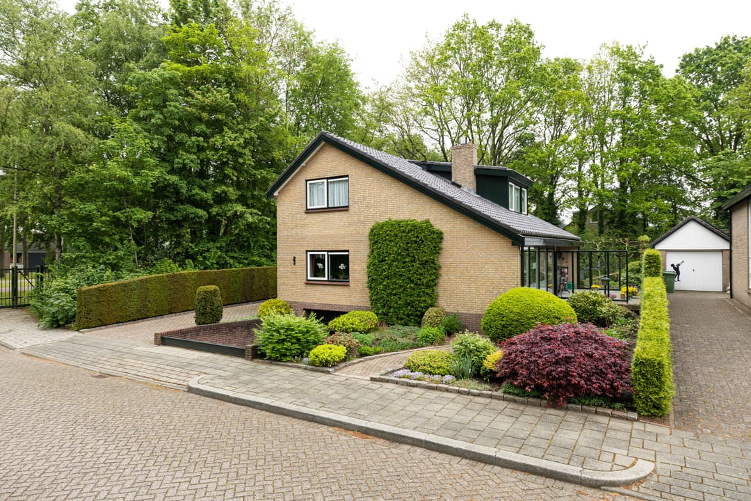 Photo 38 of Waldeck-Pyrmontstraat 22