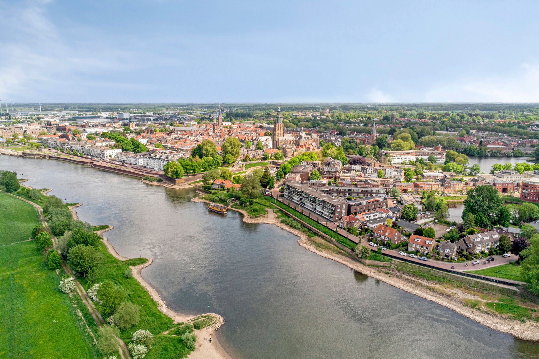 Spacious 1950s terraced home with panoramic IJssel river views — 66