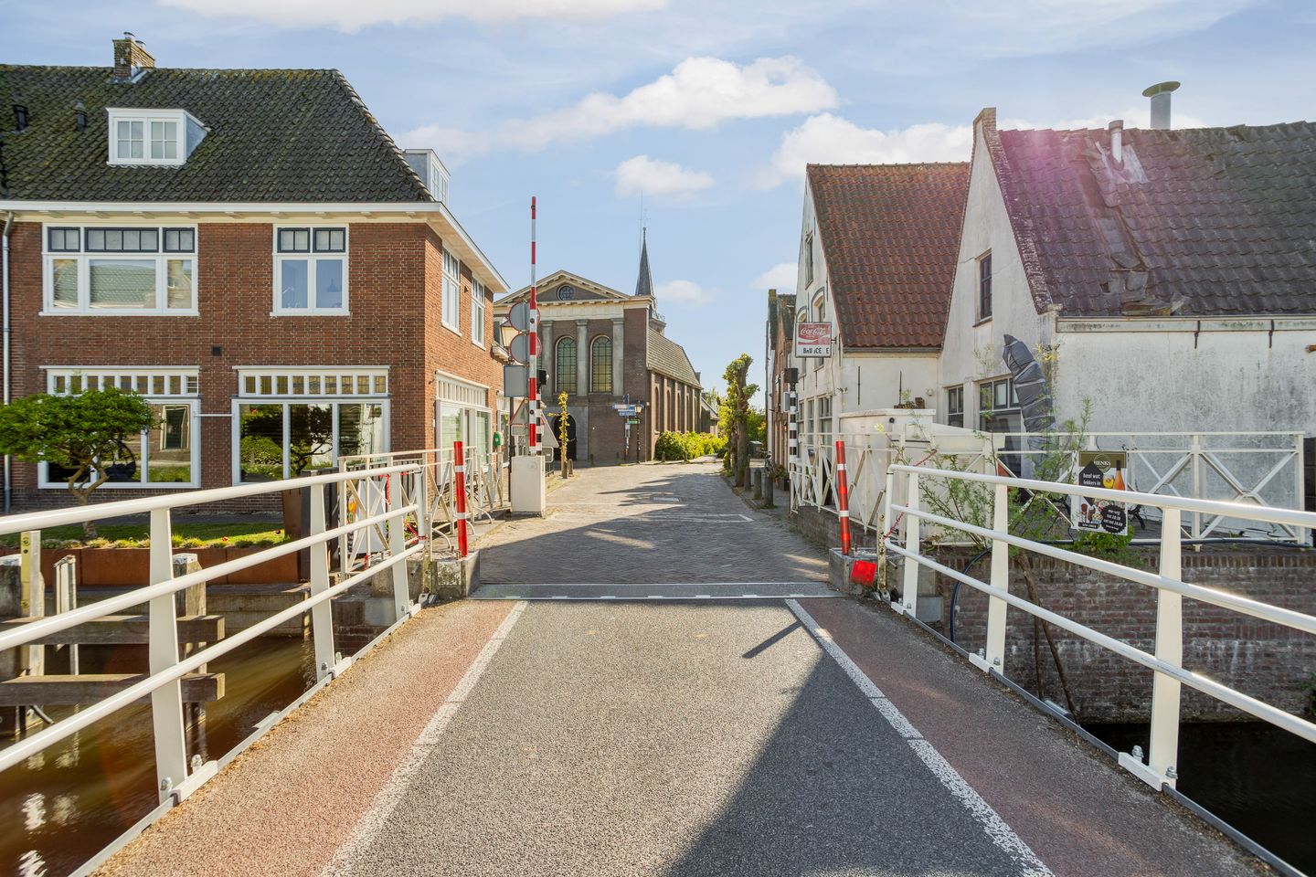 Photo 35 of Brugstraat 1