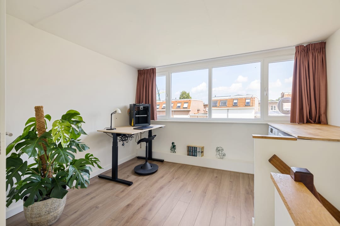 Photo 32 of Makassarstraat 93