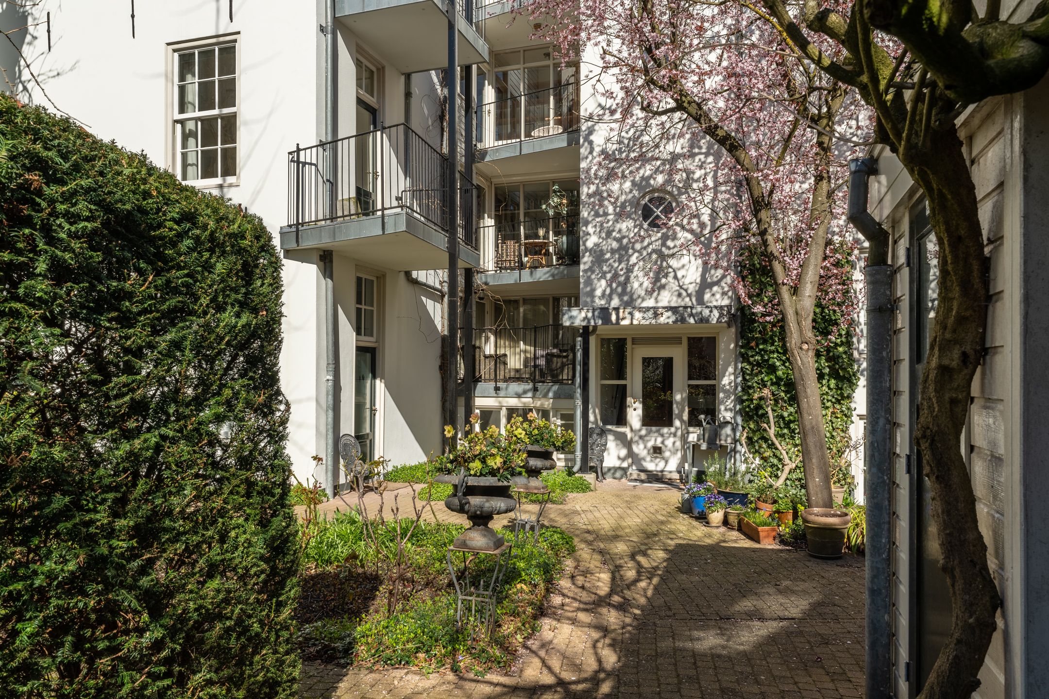 Photo 36 of Prinsengracht 351-B