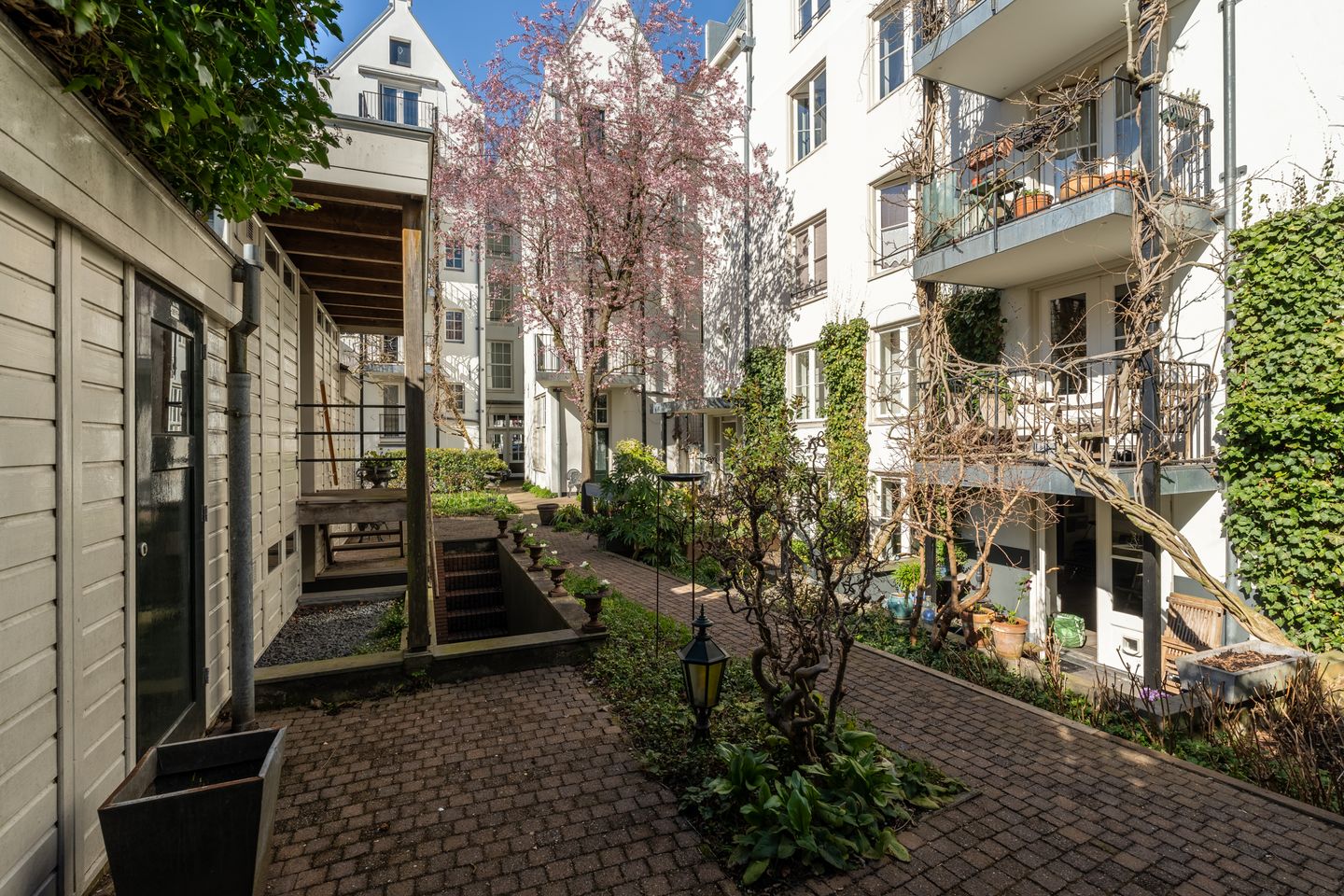 Photo 35 of Prinsengracht 351-B