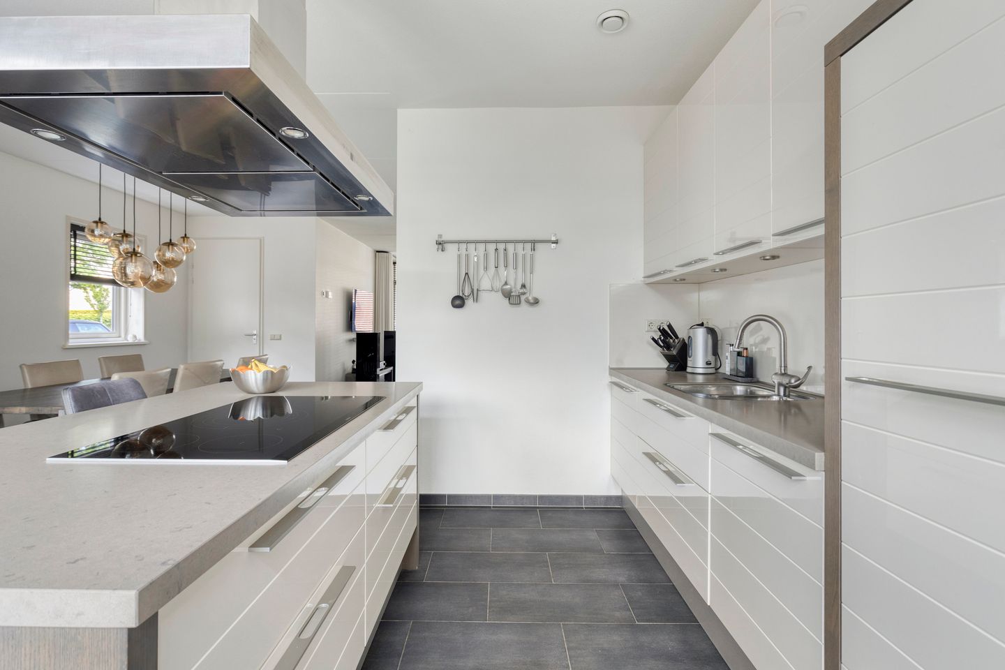 Photo 19 of Alexander de Grotestraat 22