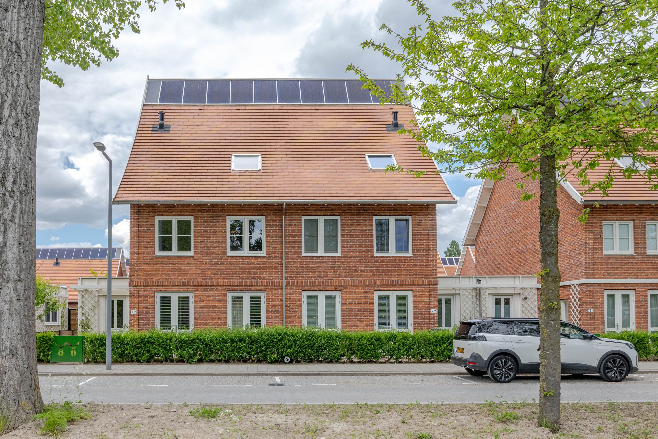 Photo 6 of Warmoldstraat 77-B