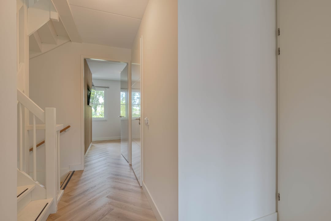 Photo 26 of Warmoldstraat 77-B