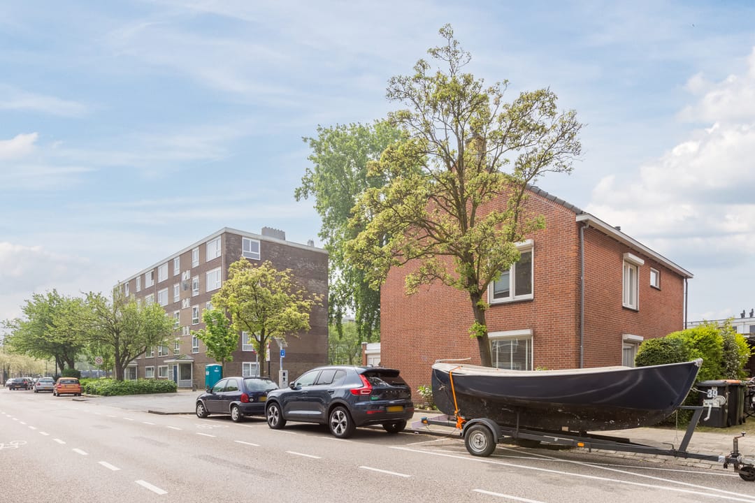 Photo 83 of Graaf Florislaan 39