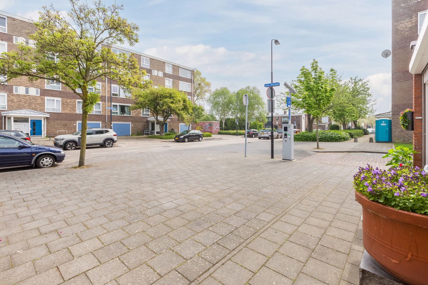 Photo 59 of Graaf Florislaan 39