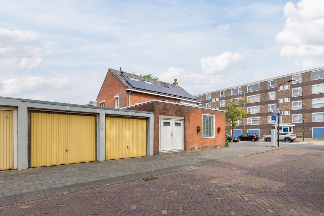 Photo 76 of Graaf Florislaan 39