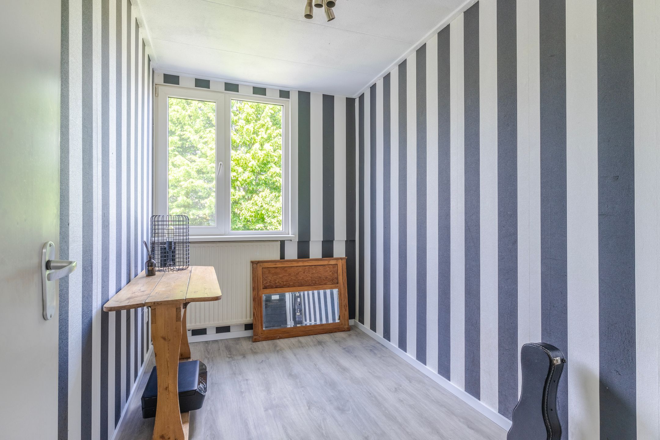 Spacious Family Home with Deep Garden and Private Driveway in Huissen — 24